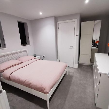 4 Sleeps And Travel Cot- Close To Beach And Restaurants Борнмът Екстериор снимка